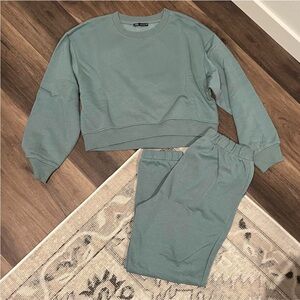 Zara Green Sweat Set - top medium, bottom large (fits like a medium)